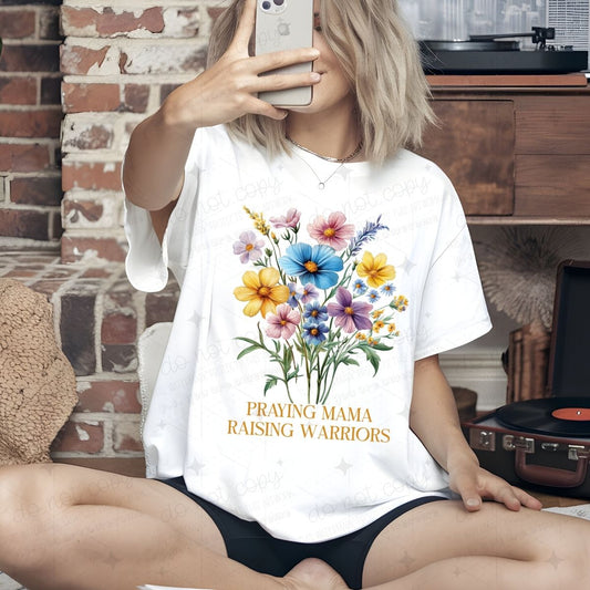 PRAYING MAMA - DTF TRANSFER