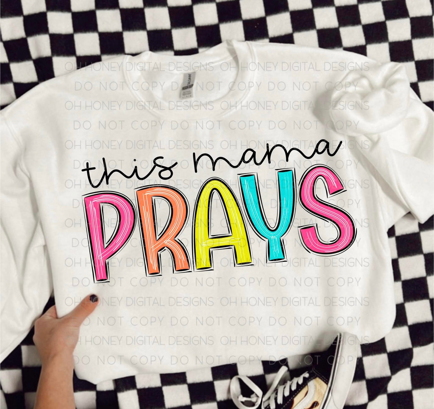 THIS MAMA PRAYS *OLLIE & CO.EXCLUSIVE* - DTF TRANSFER