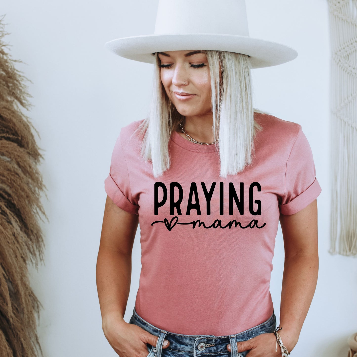 PRAYING MAMA - DTF TRANSFER