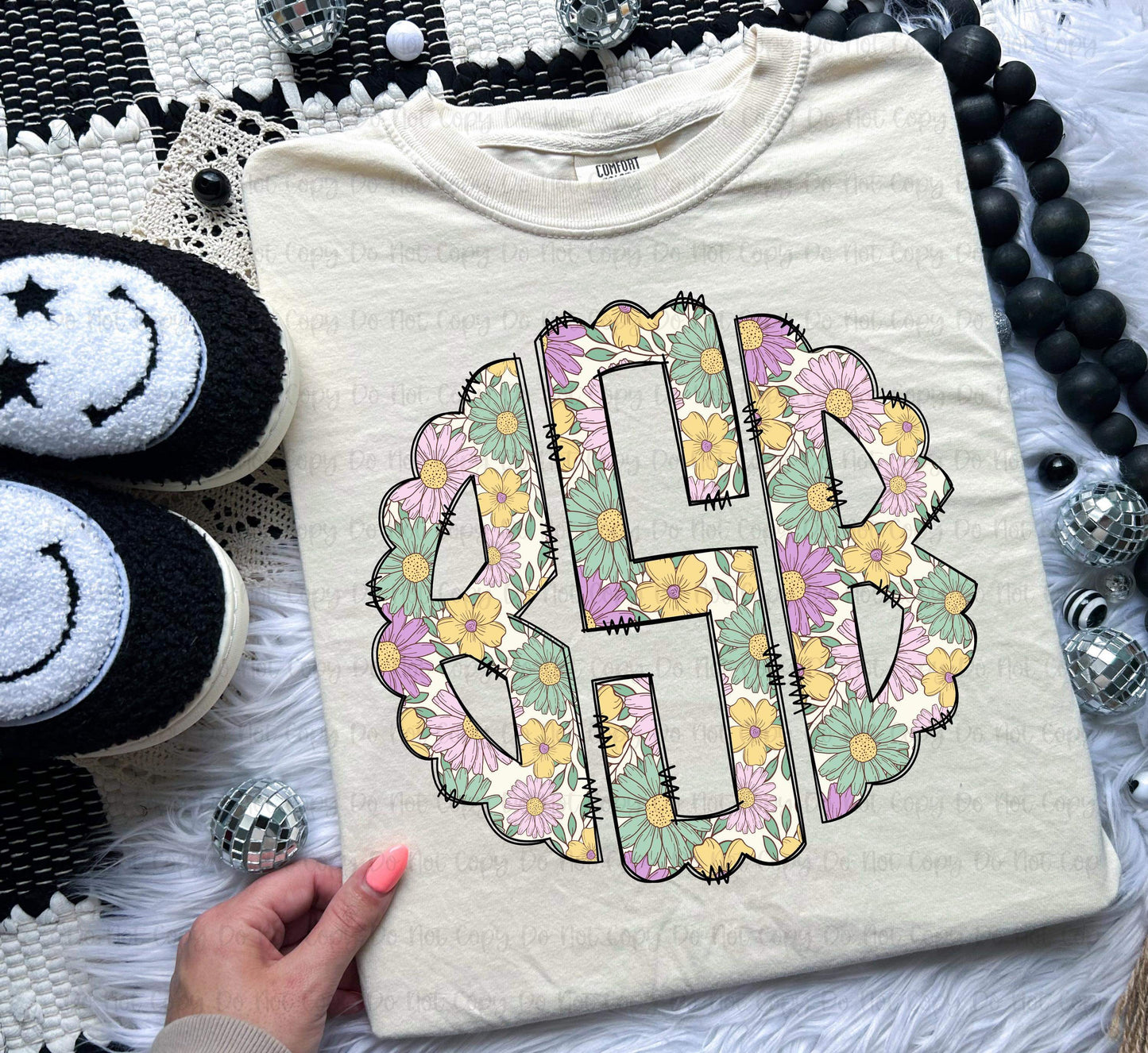 Spring Daisy Floral Monogram