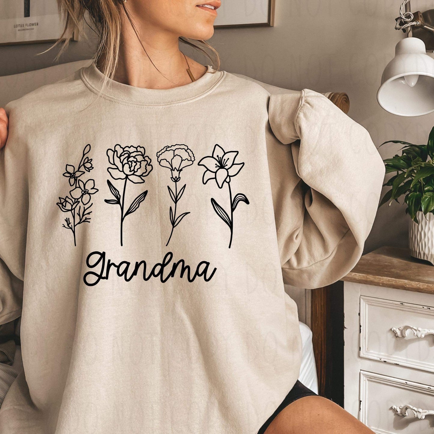 MAMA (GRANDMA,MIMI ETC) W/ BIRTH FLOWER - COMPLETED TEE